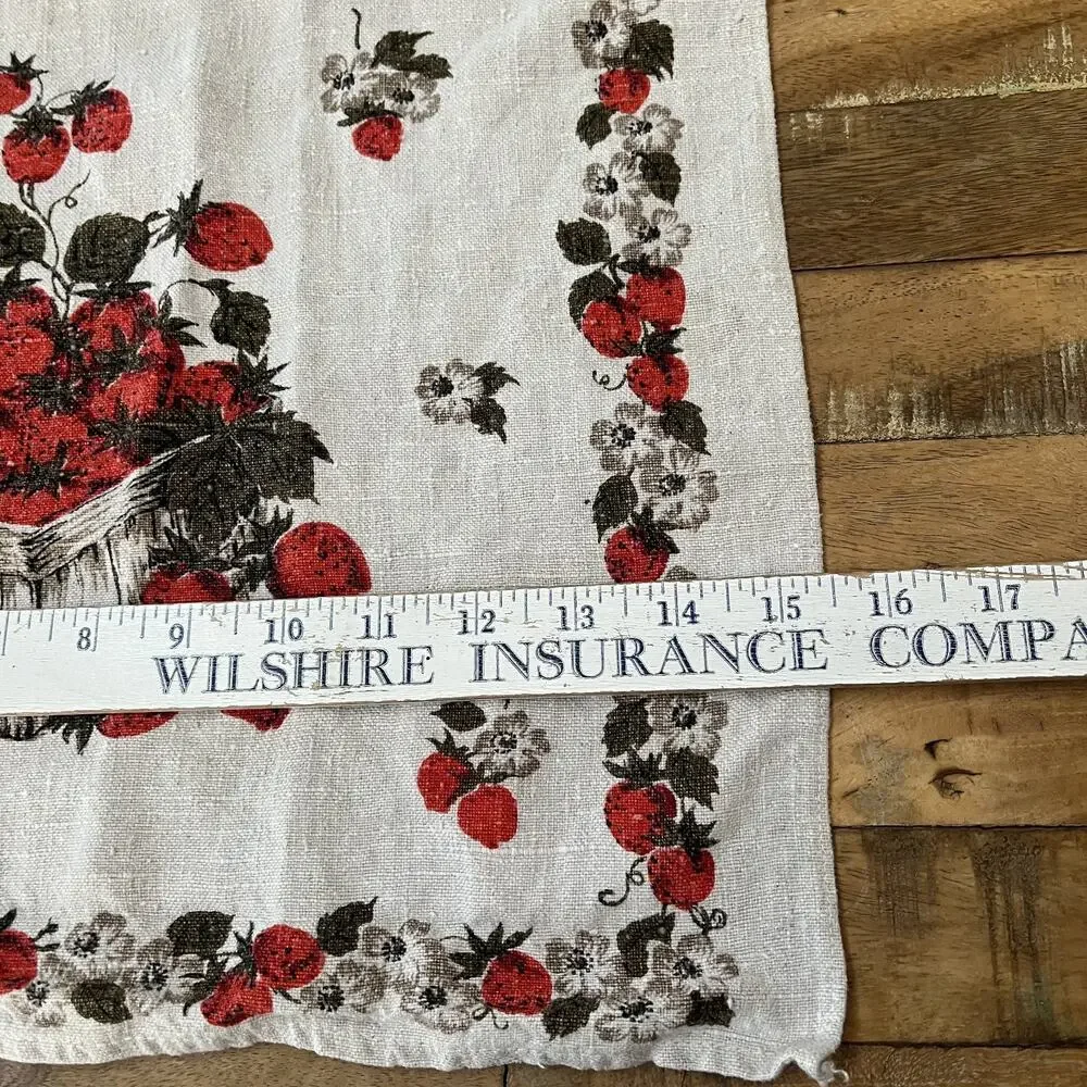 Vintage Strawberry Baskets Printed Linen Kitchen Dish Towel 24 x 15